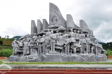 Tour Du Lịch Mộc Châu - Mường Phăng - Điện Biên 3 Ngày 2 Đêm