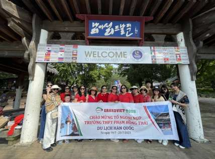 Trường PTTH Phạm Hồng Thái đi du lịch Hàn Quốc