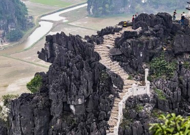 TOUR NINH BÌNH - HOA LƯ - TAM CỐC - HANG MÚA - BÁI ĐÍNH - TRÀNG AN
