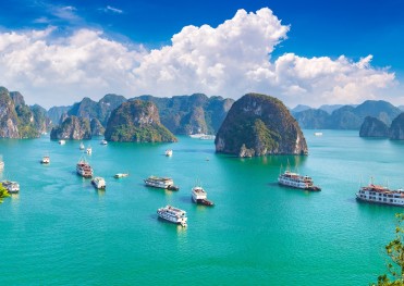 KHÁM PHÁ VỊNH HẠ LONG - HANG SỬNG SỐT - TITOV