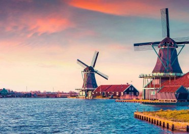 NGẮM HOA TULIP ĐỨC - HÀ LAN - BỈ - PHÁP - THUỴ SĨ - Ý FRANKFURT – COLOGNE – KEUKENHOF - AMSTERDAM - ZAANSE SCHANS – BRUSSELS – PARIS – COLMAR – LUCERNE – MILAN