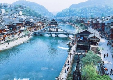 Tour Trung Quốc Tết Âm Lịch 2026 9N8D I Urumqi – Hồ Thiên Nga – Trượt tuyết Nalati – Hồ Sayram – Sa mạc Kumtag – Hoả Diệm Sơn – Hồ Thiên Trì 