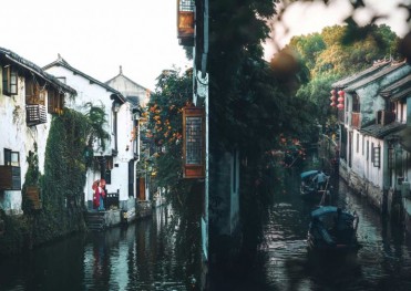 DU LỊCH HÀ NỘI - MÓNG CÁI - ĐÔNG HƯNG BIỂN VẠN VĨ - TRÚC SƠN CỔ TRẤN - TRƯỢT THÁC KIM SA THỦY