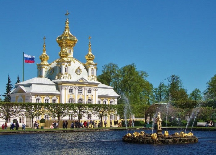 8cungdiennoitienonuocngabannenbiet6 Cung điện Pavlovsk
