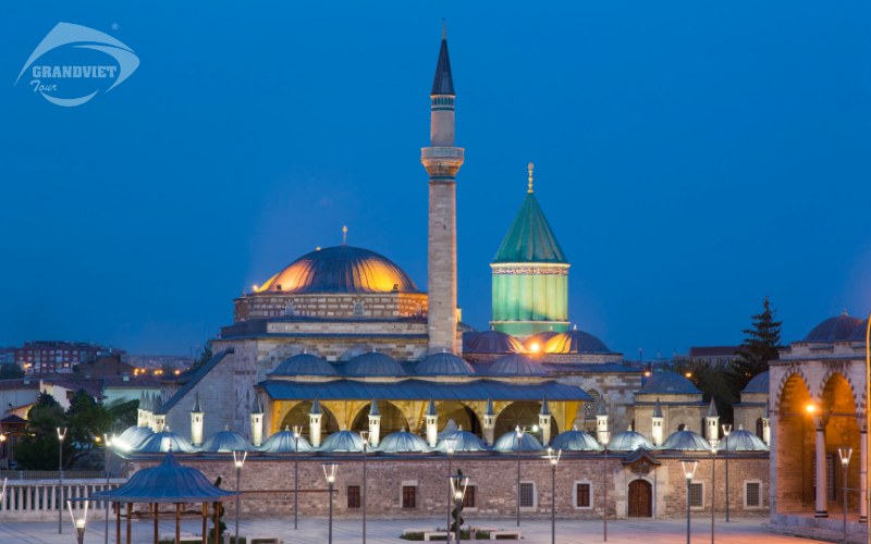 Chụp ảnh tại Bảo tàng Mevlana