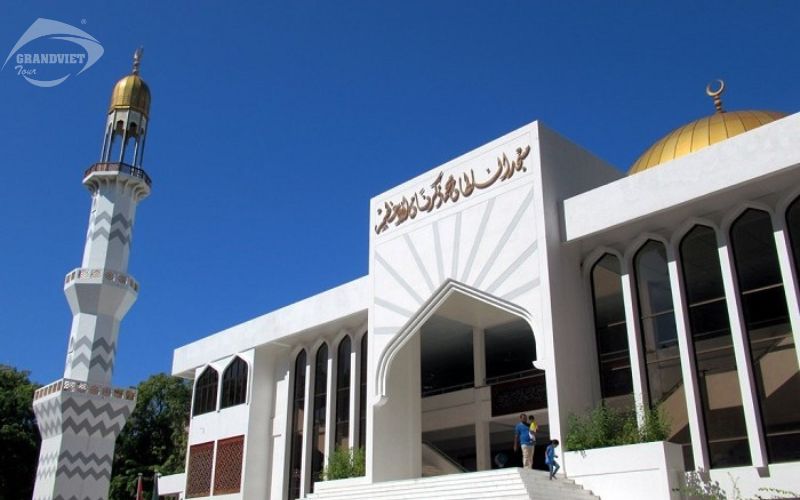 Nhà Thờ Hồi Giáo Islamic Centre (Grand Friday Mosque)