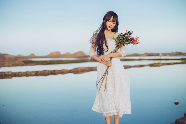 ay-maxi-ren-trang-tinh-khoi-11 váy maxi dễ thương