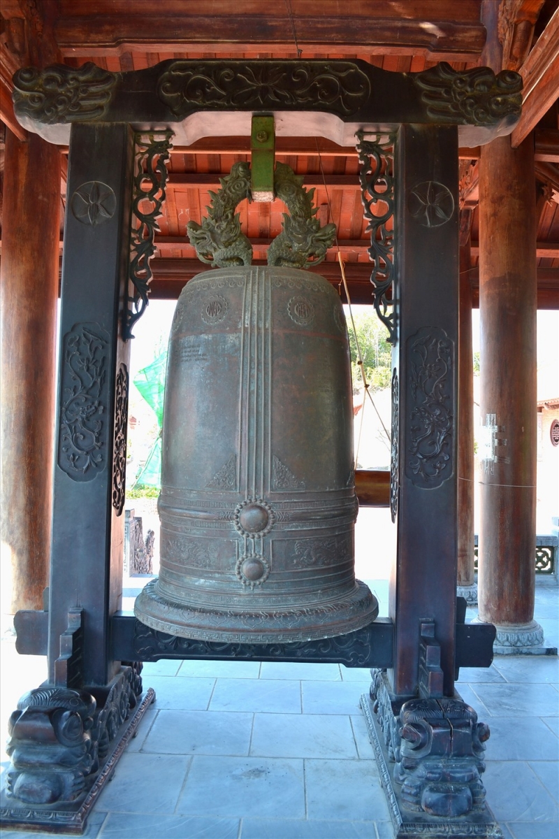 chuong-dong-trong-chua Chuông đồng trong chùa