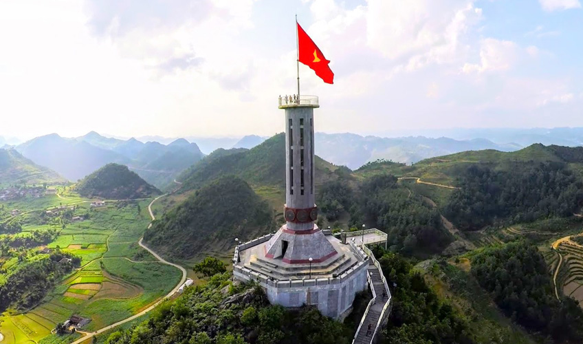 cotcolungcuhagiangnoidiadaucuatoquoc1 Cột cờ Lũng Cú