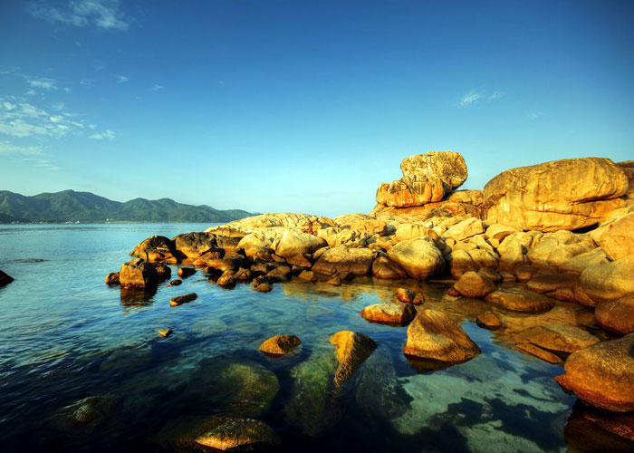 Hòn Chồng ở Nha Trang