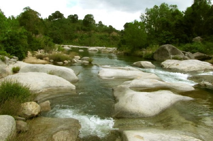 tham-quan-khu-du-lich-suoi-da-giang-nha-trang Thăm quan khu du lịch suối Đá Giăng Nha Trang