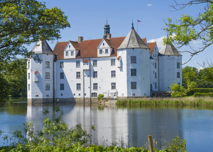 lau-dai-glucksburg Lâu đài Glucksburg