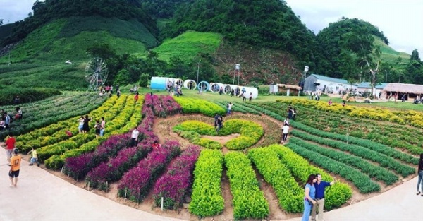 Vẻ đẹp thu hút du khách tại Happy Land