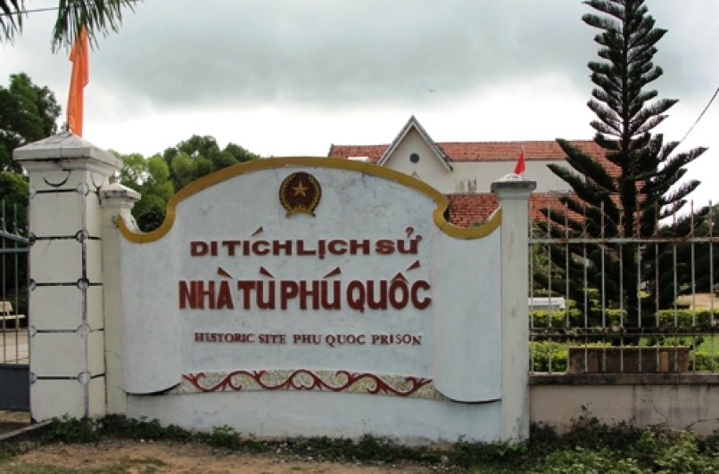 nhc3a0-tc3b9-phc3ba-que1bb91c-3 nha tu phu quoc
