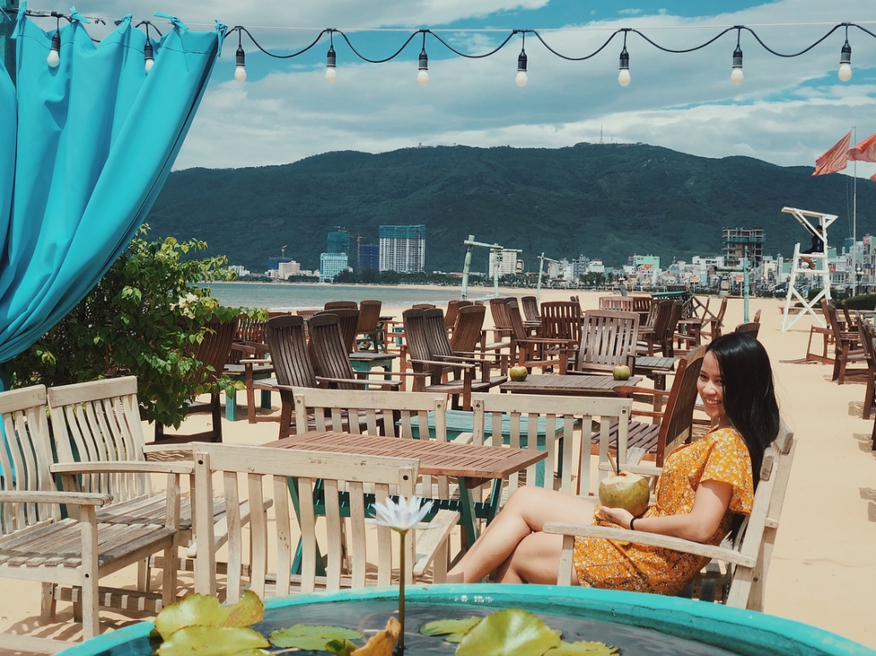 Nghỉ dưỡng, như vui chơi trên bãi biển ở Quy Nhơn