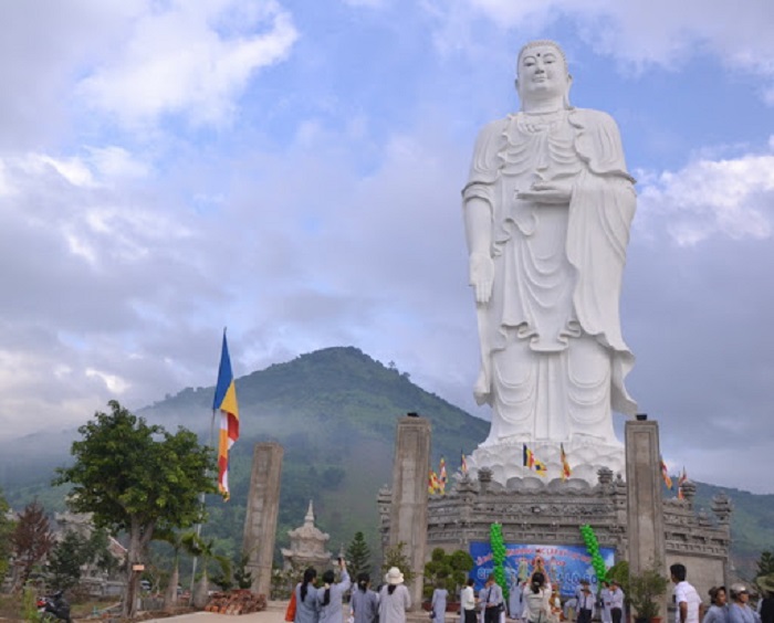 thamquan3ngoichuanoitiengtainhatrang2