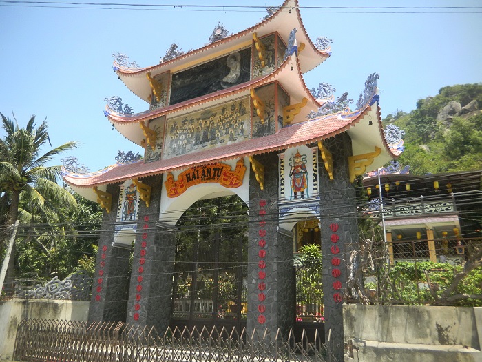 thamquan3ngoichuanoitiengtainhatrang3