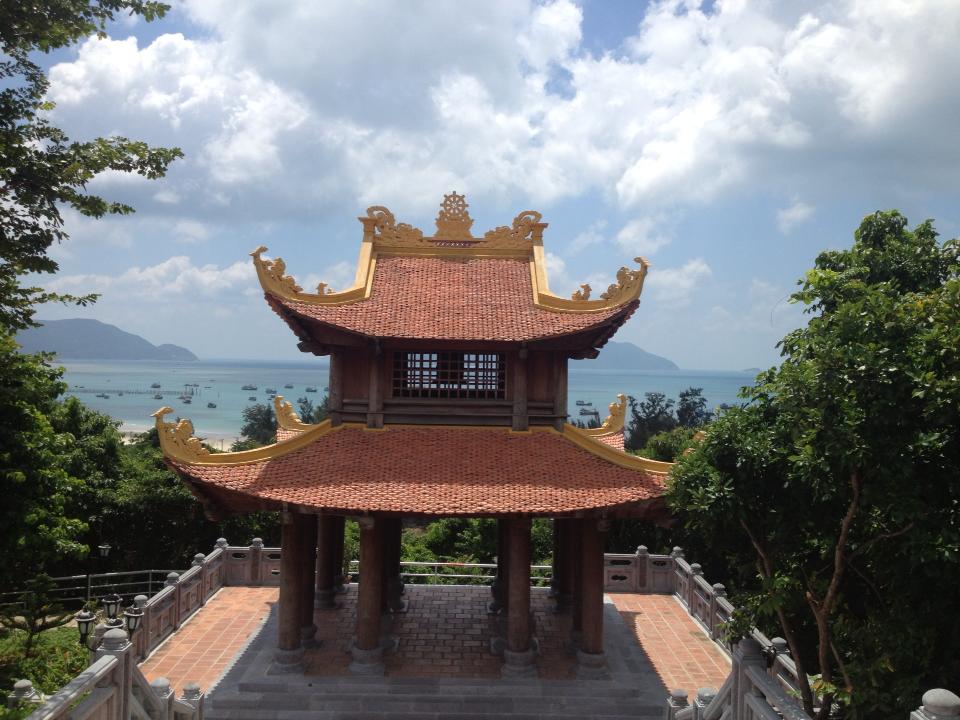 thamquanchuavansontu-ngoichuaduynhatocondao3