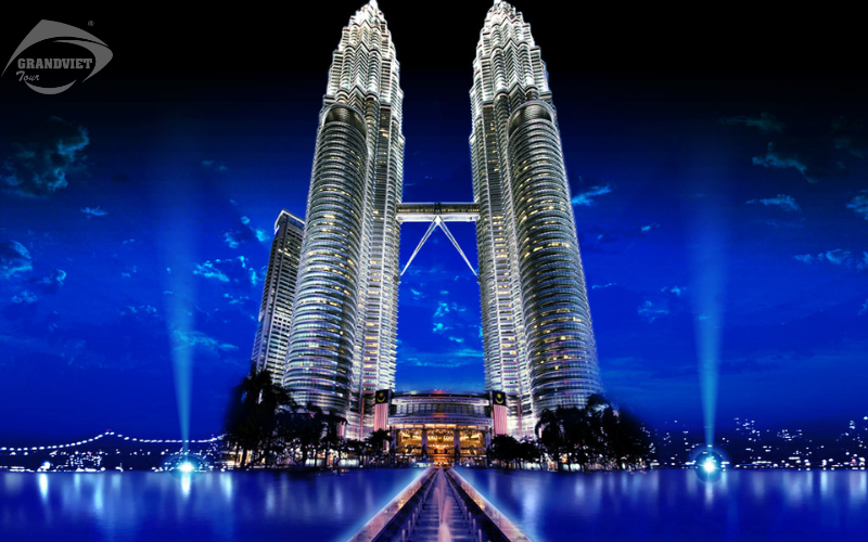 Tháp đôi Petronas - du lịch Singapore Malaysia