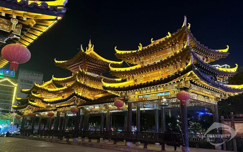 Phố Cổ Cẩm Tú - Tour du lịch Trung Quốc
