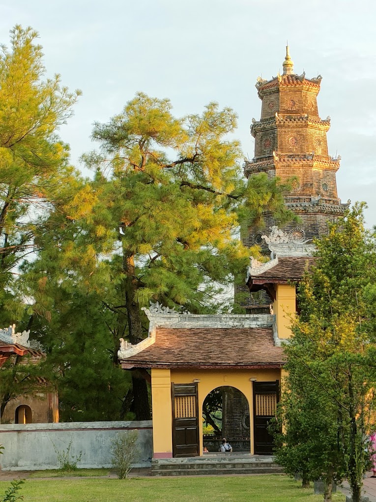 thamquanchuathienmuxuhue1