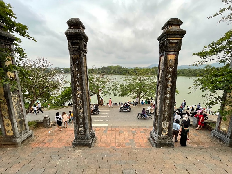 thamquanchuathienmuxuhue4