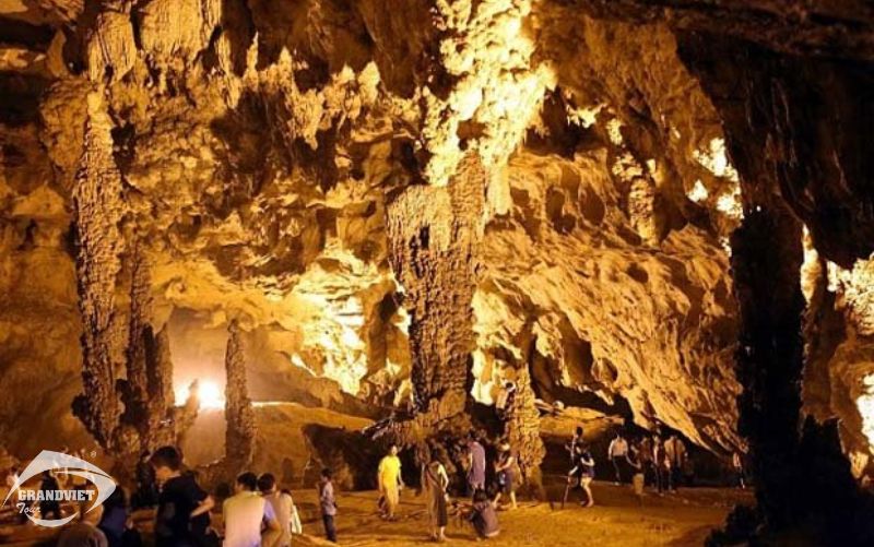 Động Ngườm Ngao