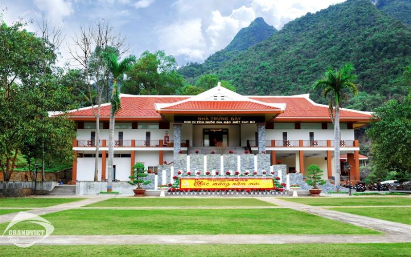 Khu di tích lịch sử Pác Bó