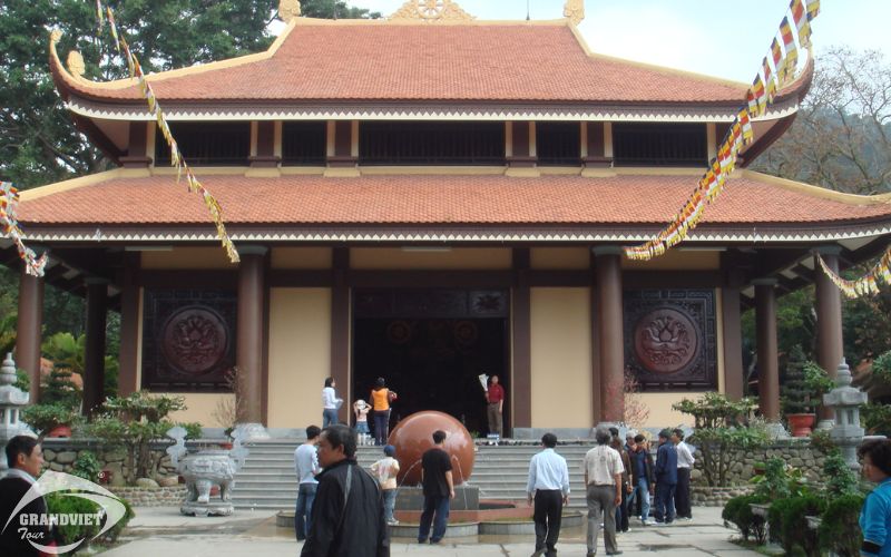 Thiền Viện Trúc Lâm Yên Tử