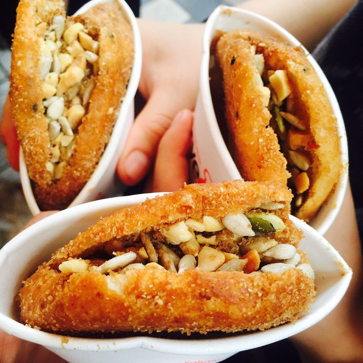 banh-xeo-ngot-nhan-dau-ssiat-hotteok Bánh xèo ngọt nhân đậu - Ssiat hotteok