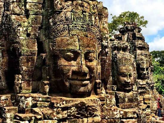 Angkor Thom Angkor Thom nhiều khuôn mặt được tạc