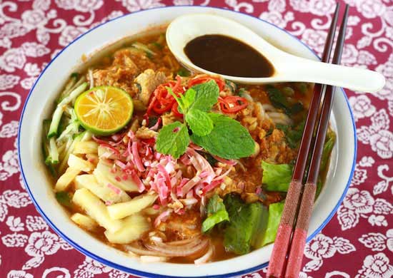 assam-laksa-malaysia Mì gạo nấu súp cá