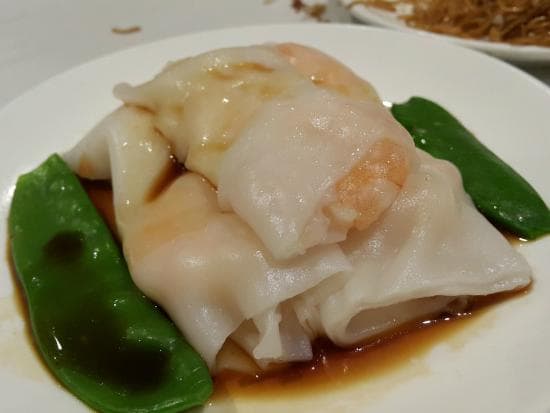 chee-cheong-fun Chee Cheong Fun giống món bánh cuốn nhân thịt