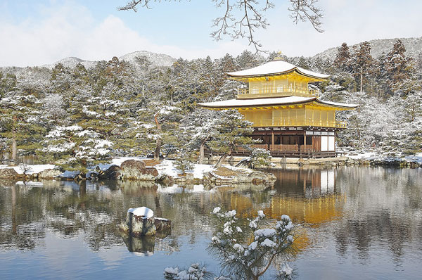du-lich-nhat-ban-mua-dong-9 Vẻ đẹp của chùa Kinkaku-ji khi được phủ một lớp tuyết trắng