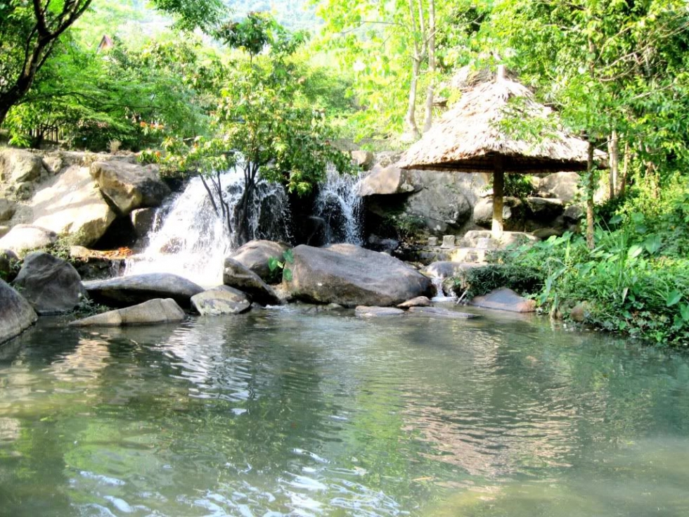 khamphakhudulichsinhthaisuohoalannhatrang1