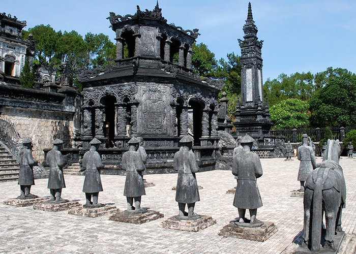 lang-mo-vua-nguyen Lăng mộ vua Nguyễn ở Huế