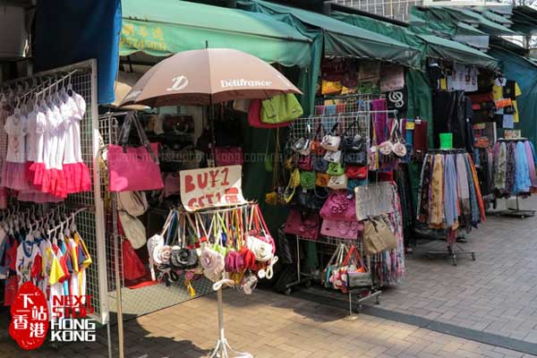 Khu chợ Stanley chuyên bán những món đồ lưu niệm