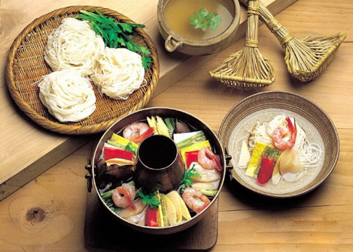 tet-seolla-mon-an Bữa ăn nhẹ sau khi chúc Tết