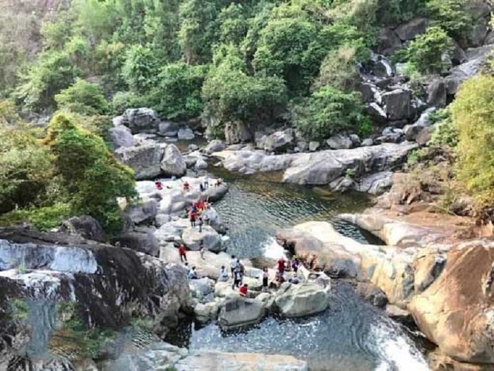 thamquansuoithachkhesongcaupuyen1