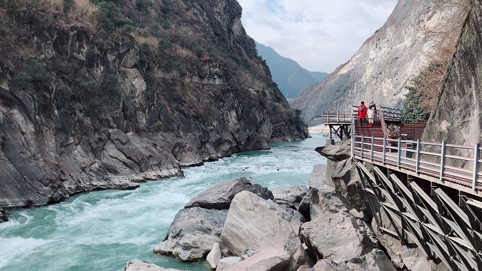 thien-duong-ha-gioi-le-giang-co-tran-gvt14 Khe Hổ Nhảy