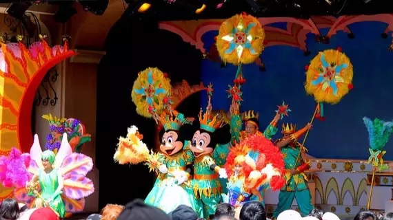 tokyo-disneyland-3 Chương trình biểu diễn nghệ thuật