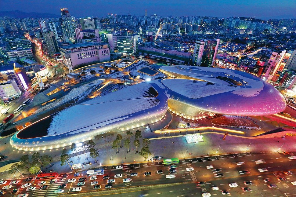 tour-du-lich-han-quoc-thang-11-6-1 Trung tâm thiết kế Dongdaemun