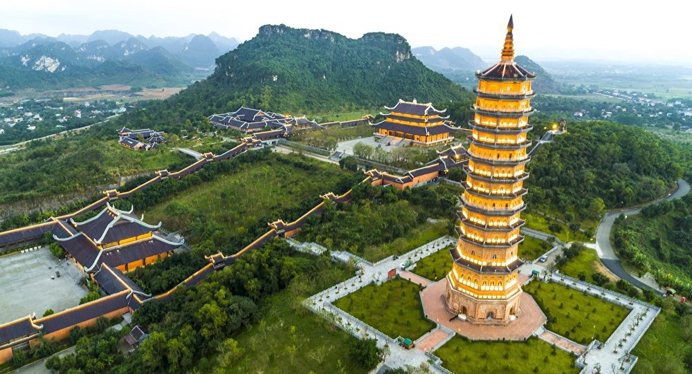 trai-nghiem-du-lich-trang-an-chua-bai-dinh