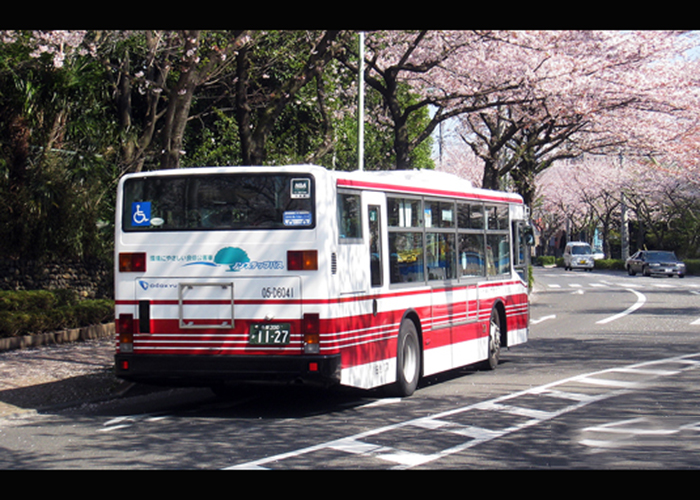 xe-bus-tai-nhat-ban Bạn có thể đến núi Phú Sĩ bằng xe Buýt