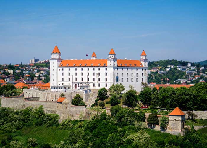 Tour du lịch Châu Âu 9 Ngày 8 Đêm: Đức - Áo - Hungary - Slovakia - Séc