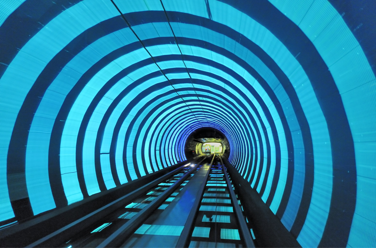 Bund Sightseeing Tunnel: Hành trình xuyên không dưới đáy sông