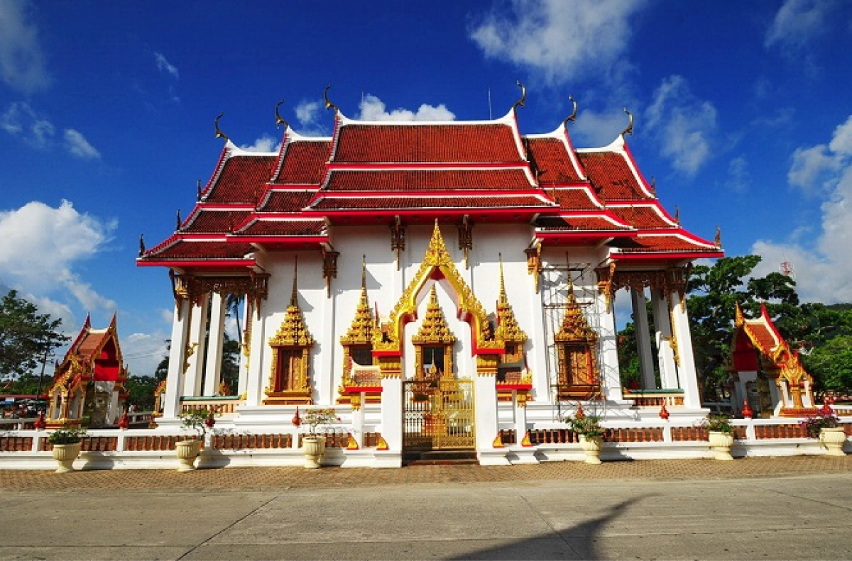 Chùa Chalong (Wat Chalong) – Ngôi Chùa Linh Thiêng Nhất Đảo