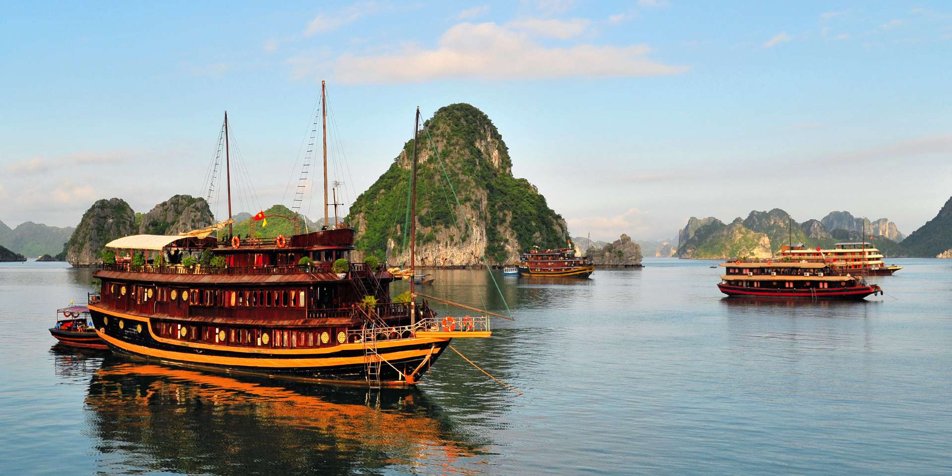 KHÁM PHÁ VỊNH HẠ LONG - BÃI CHÁY - HÀ NỘI