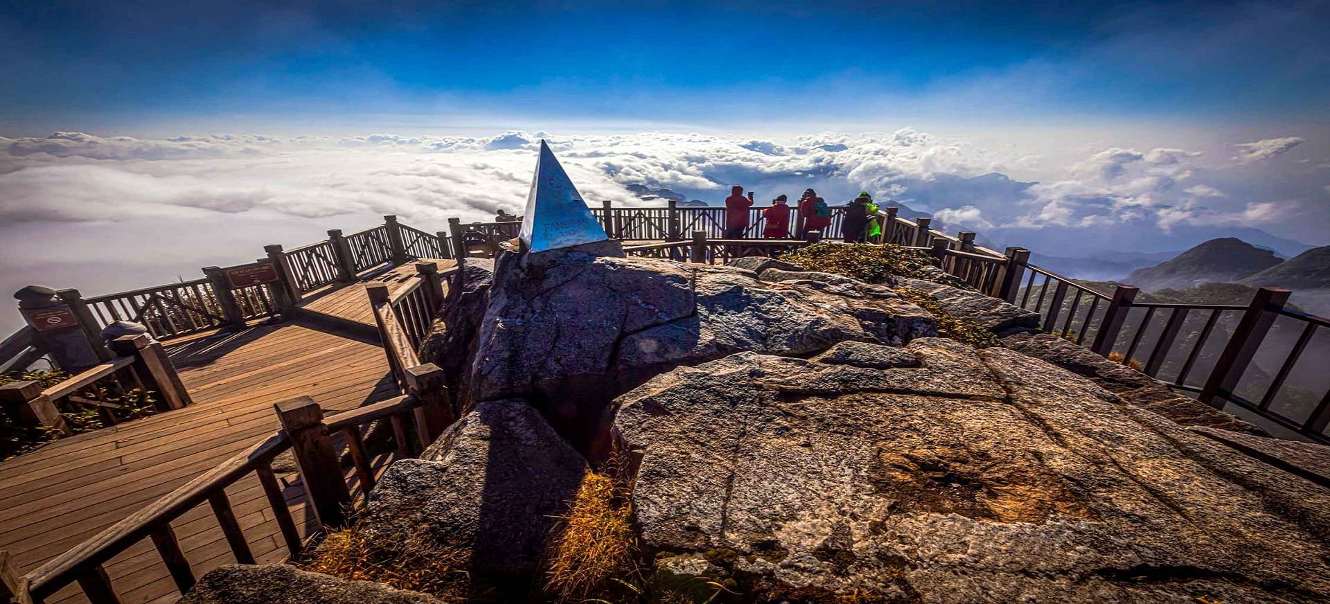 DU LỊCH HẠ LONG BAY - HẠ LONG PARK - SAPA - FANSIPAN