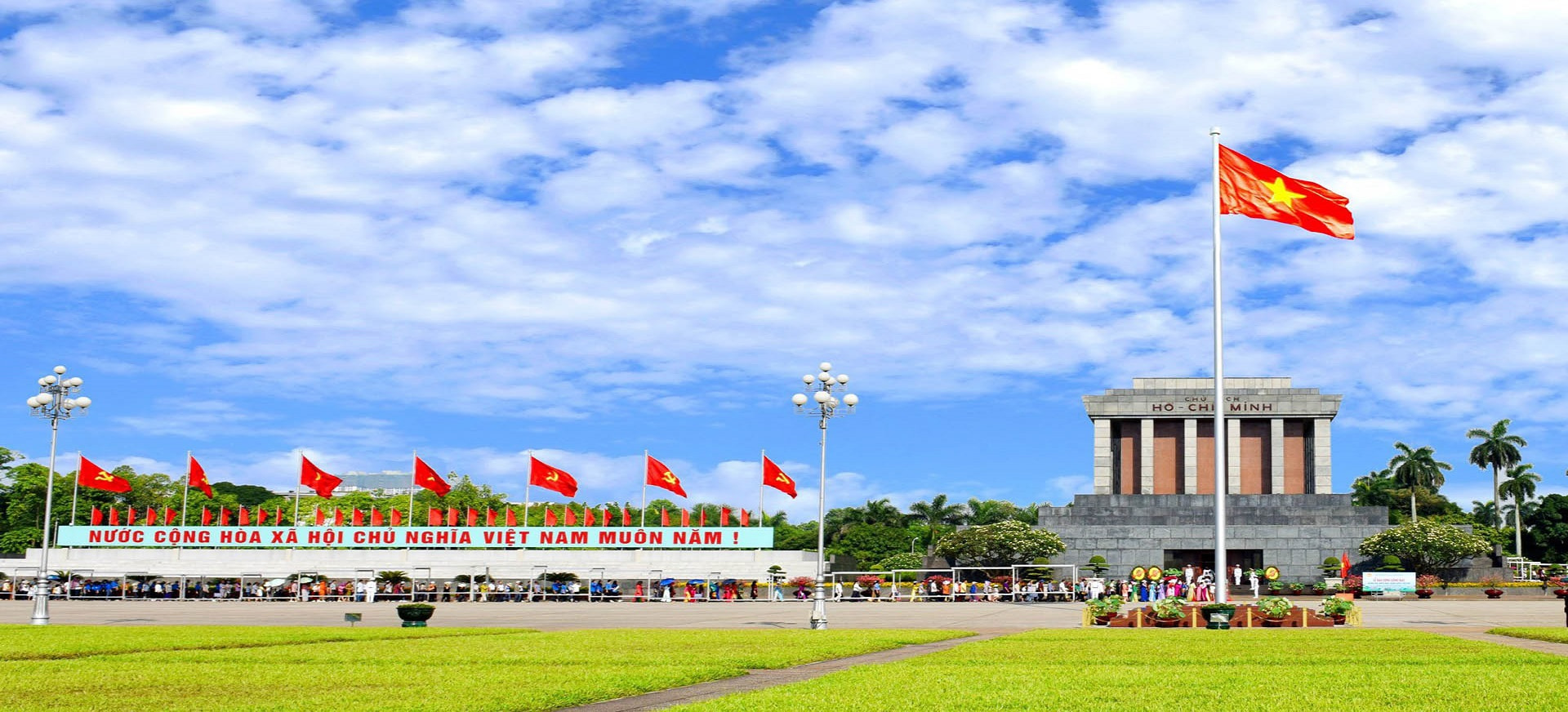 THĂM QUAN THỦ ĐÔ HÀ NỘI